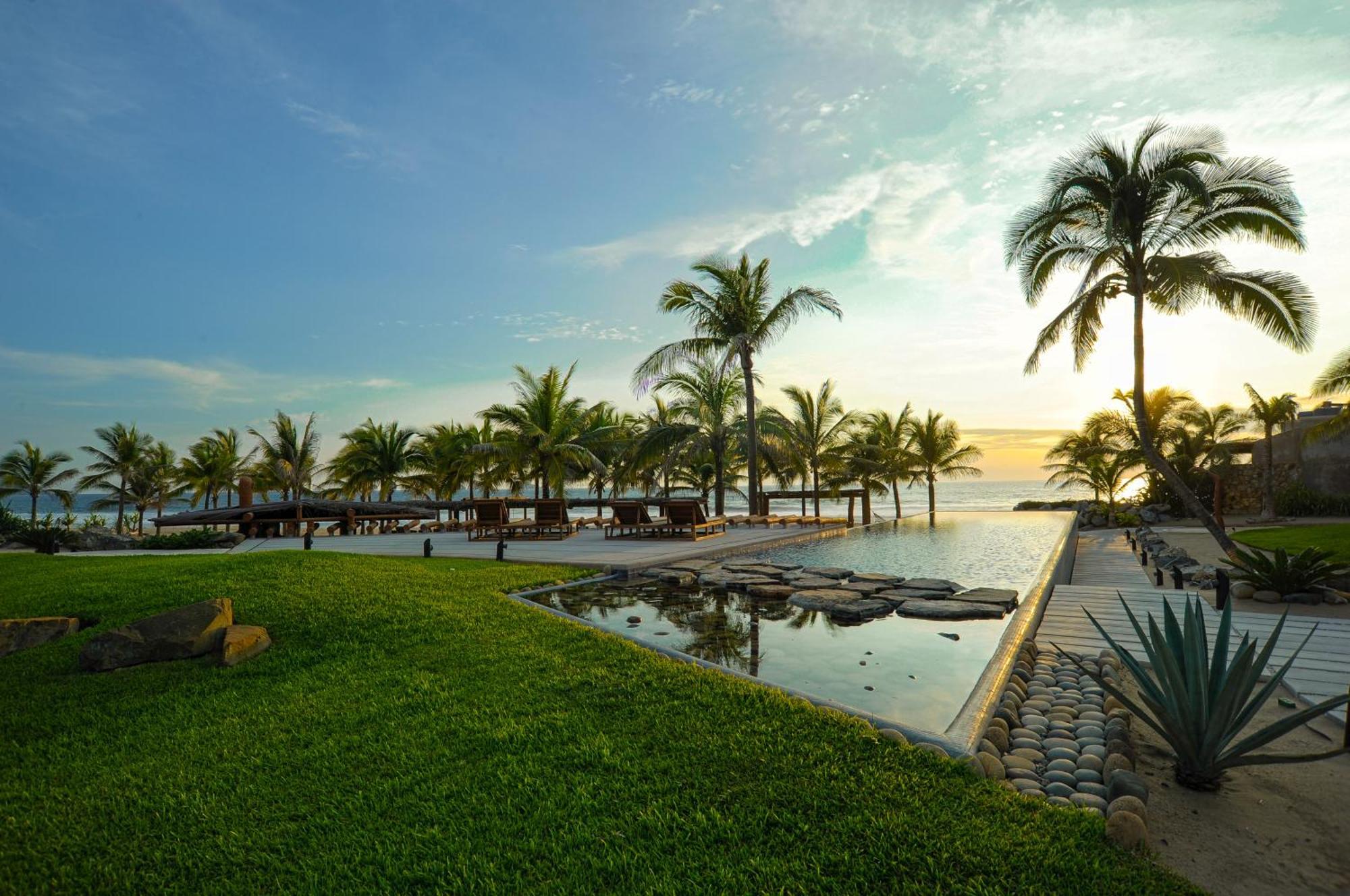 Residences At Las Palmas Zihuatanejo Extérieur photo